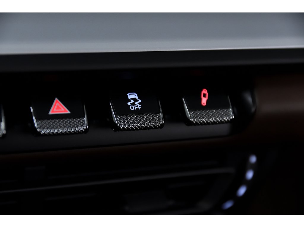 2023 Porsche 911 Carrera 4 GTS Cabriolet / Burmester /Front Axle in Laval, Quebec - 29 - w1024h768px