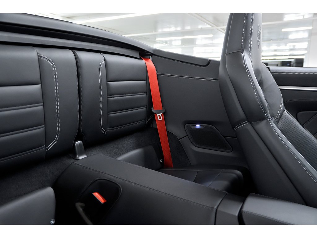 Porsche 911 Carrera 4S Cabriolet / Premium + Sport Package 2024 à Laval, Québec - 38 - w1024h768px