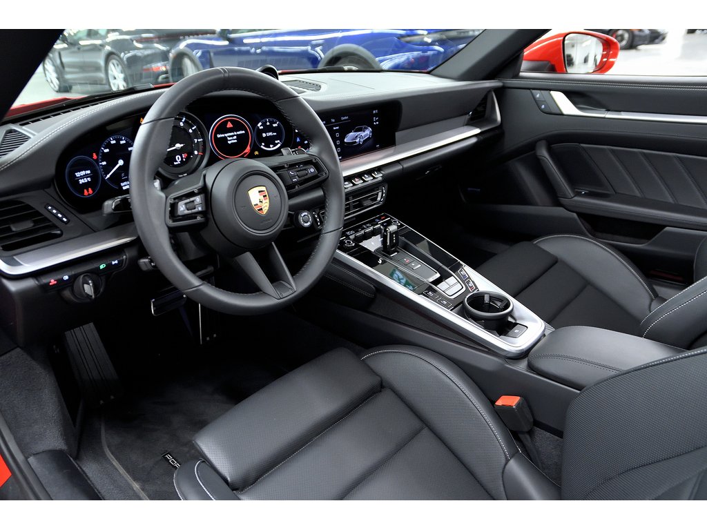 2024 Porsche 911 Carrera 4S Cabriolet / Premium + Sport Package in Laval, Quebec - 14 - w1024h768px