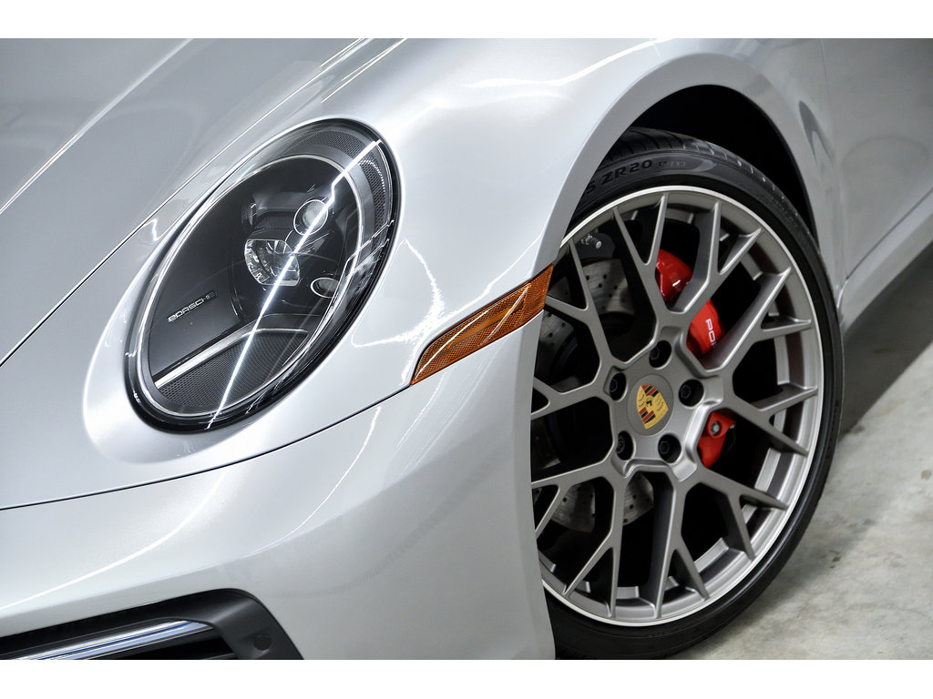 Porsche 911 Cabriolet / Premium + Sport Package / BOSE 2024 à Laval, Québec - 10 - w1024h768px