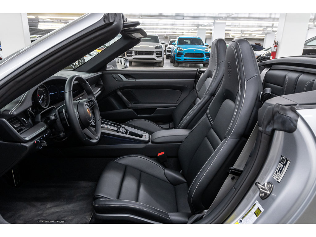 2024 Porsche 911 Cabriolet / Sport + Premium Package / BOSE in Laval, Quebec - 12 - w1024h768px