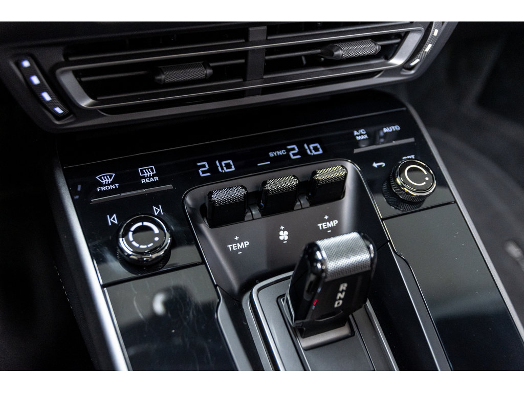 2024 Porsche 911 Cabriolet / Sport + Premium Package / BOSE in Laval, Quebec - 16 - w1024h768px