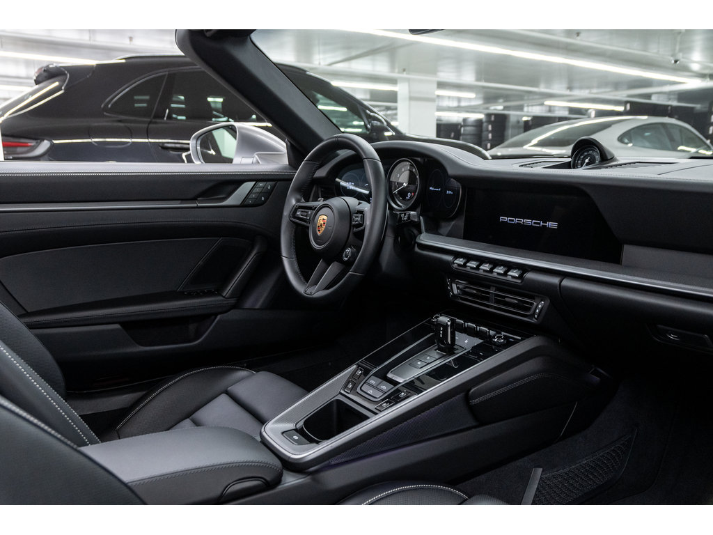 2024 Porsche 911 Cabriolet / Sport + Premium Package / BOSE in Laval, Quebec - 23 - w1024h768px