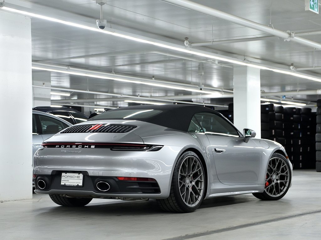 Porsche 911 Cabriolet / Premium / Sport Package / BOSE 2024 à Laval, Québec - 4 - w1024h768px