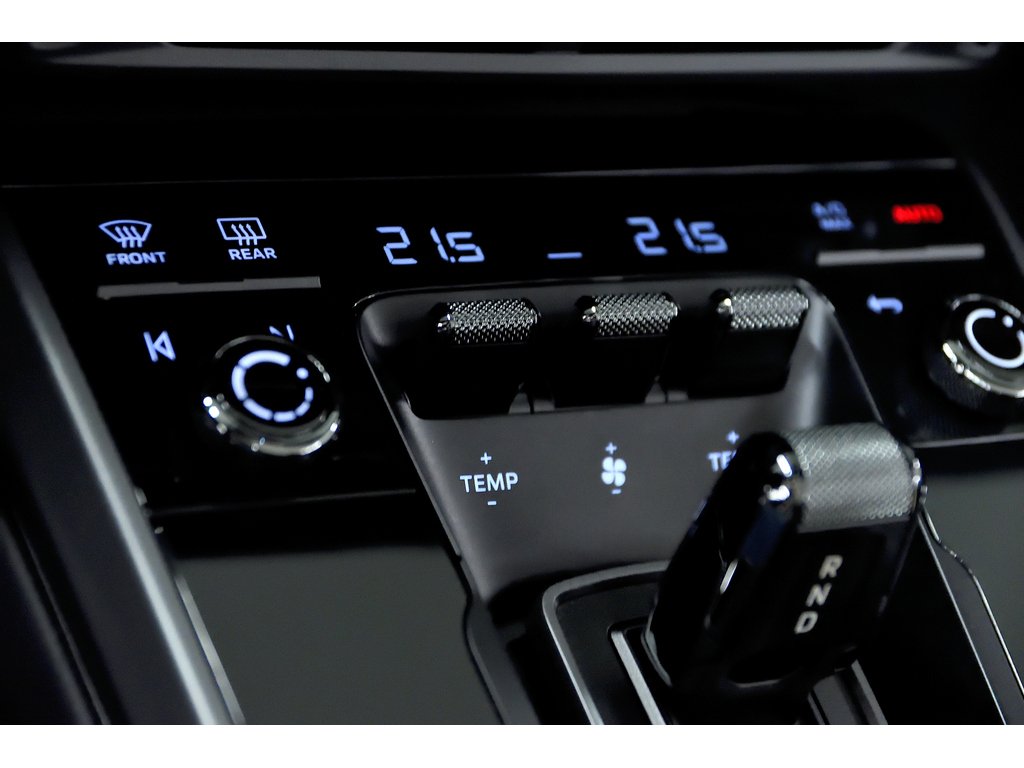 Porsche 911 Cabriolet / Premium / Sport Package / BOSE 2024 à Laval, Québec - 16 - w1024h768px