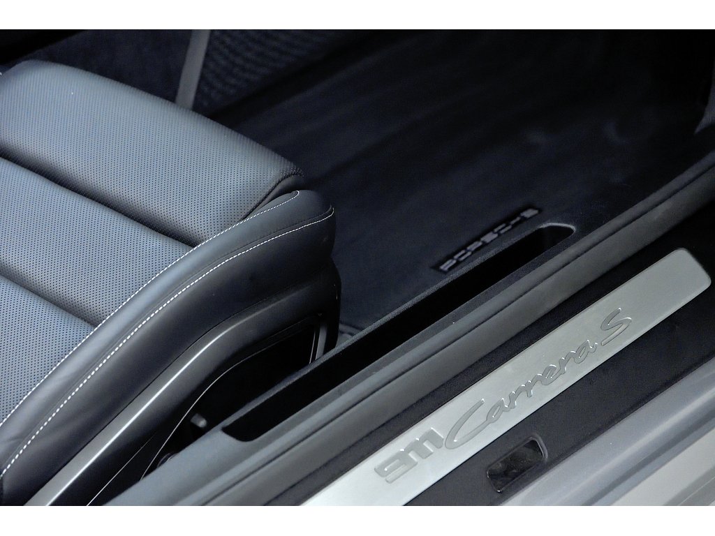 Porsche 911 Cabriolet / Premium / Sport Package / BOSE 2024 à Laval, Québec - 28 - w1024h768px