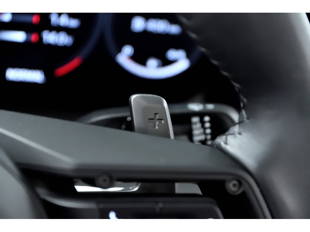 Porsche 911 Cabriolet / Sport + Premium Package / BOSE 2024 à Laval, Québec - 32 - w1024h768px