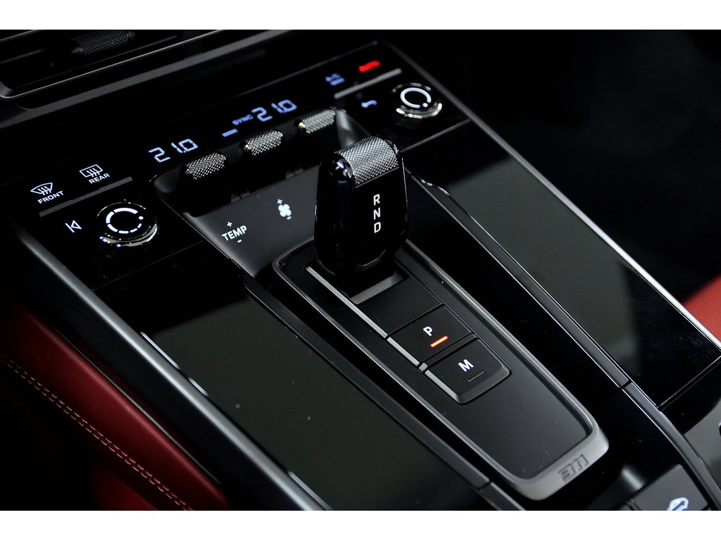 Porsche 911 Cabriolet / Sport + Premium Package / BOSE 2024 à Laval, Québec - 16 - w1024h768px