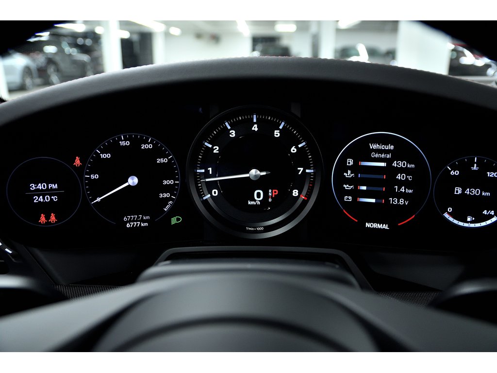 Porsche 911 Cabriolet / Sport + Premium Package / BOSE 2024 à Laval, Québec - 15 - w1024h768px