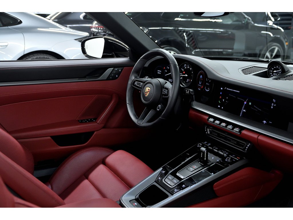 Porsche 911 Cabriolet / Sport + Premium Package / BOSE 2024 à Laval, Québec - 26 - w1024h768px