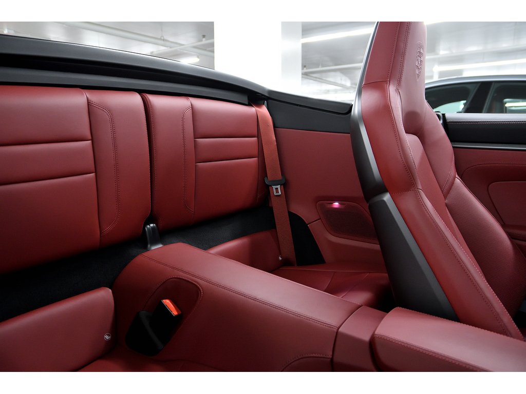 Porsche 911 Cabriolet / Sport + Premium Package / BOSE 2024 à Laval, Québec - 25 - w1024h768px