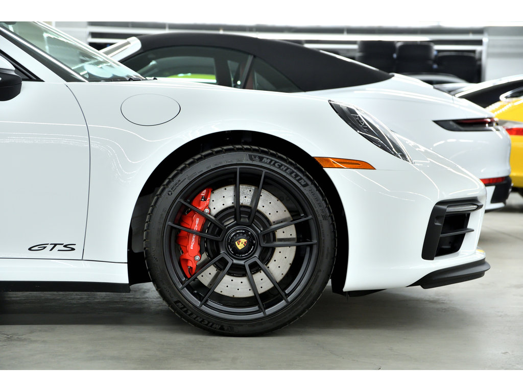 2024 Porsche 911 Carrera GTS Coupe / Transmission Manuelle /Aerokit in Laval, Quebec - 4 - w1024h768px