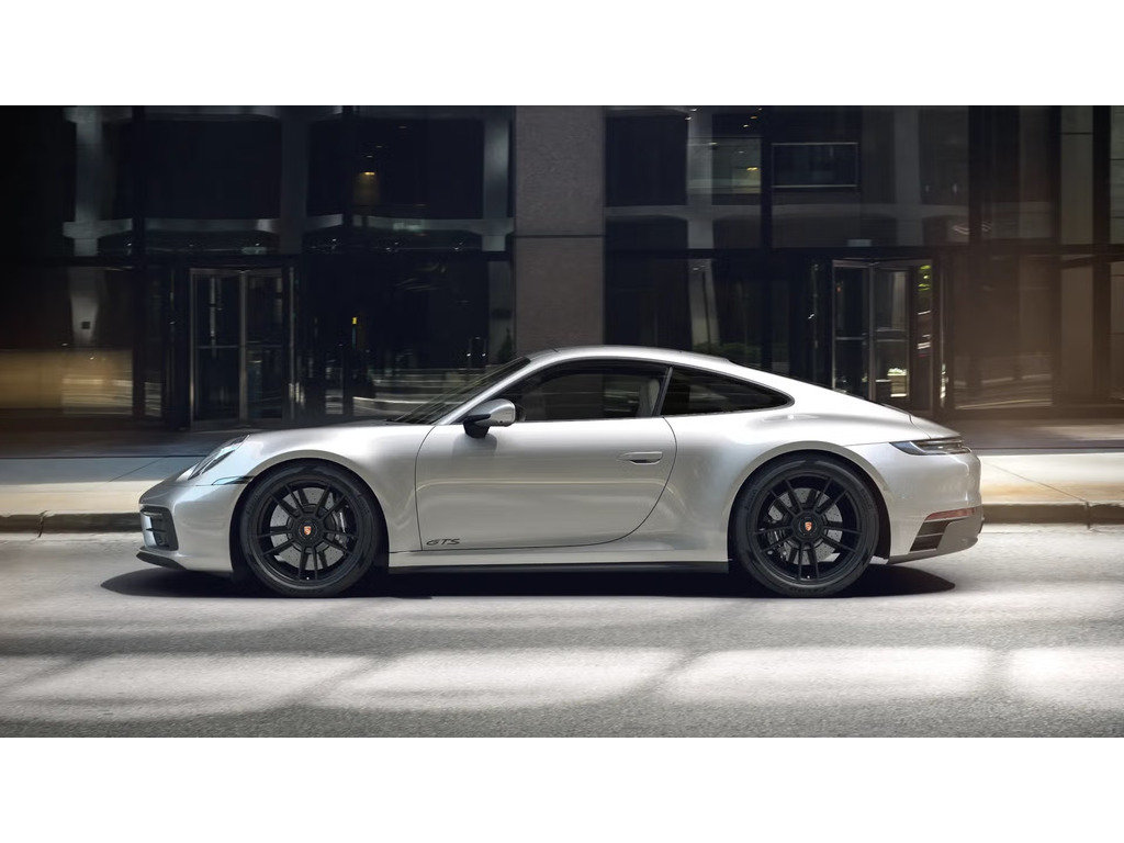 2024 Porsche 911 Carrera GTS Coupe / PDK / PDCC / BURMESTER in Laval, Quebec - 2 - w1024h768px