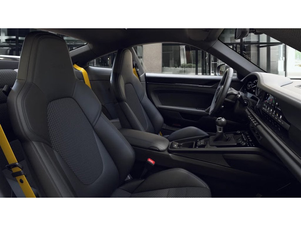 2024 Porsche 911 Carrera T Coupe / AeroKit / Manual / BOSE in Laval, Quebec - 6 - w1024h768px