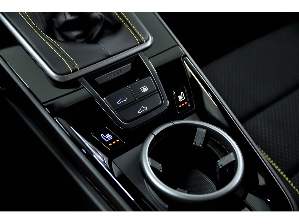 2024 Porsche 911 Carrera T Coupe / AeroKit / Manual / BOSE in Laval, Quebec - 29 - w1024h768px