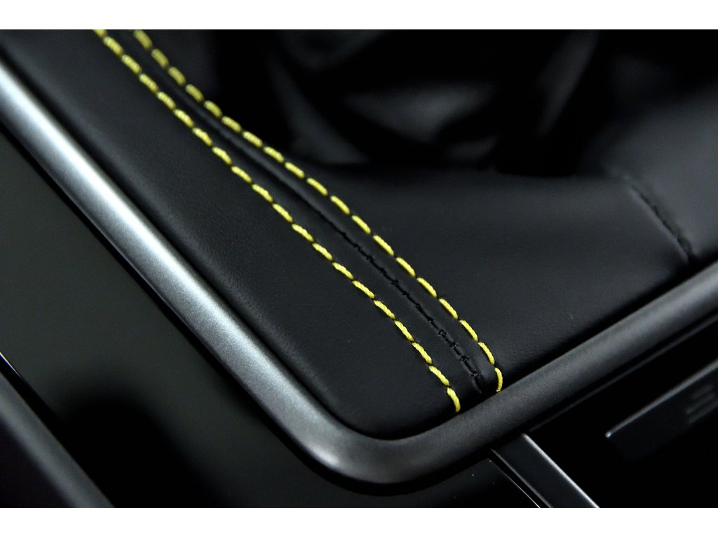 2024 Porsche 911 Carrera T Coupe / AeroKit / Manual / BOSE in Laval, Quebec - 32 - w1024h768px