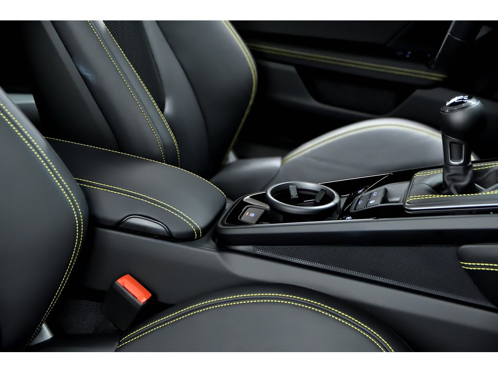 2024 Porsche 911 Carrera T Coupe / AeroKit / Manual / BOSE in Laval, Quebec - 39 - w1024h768px