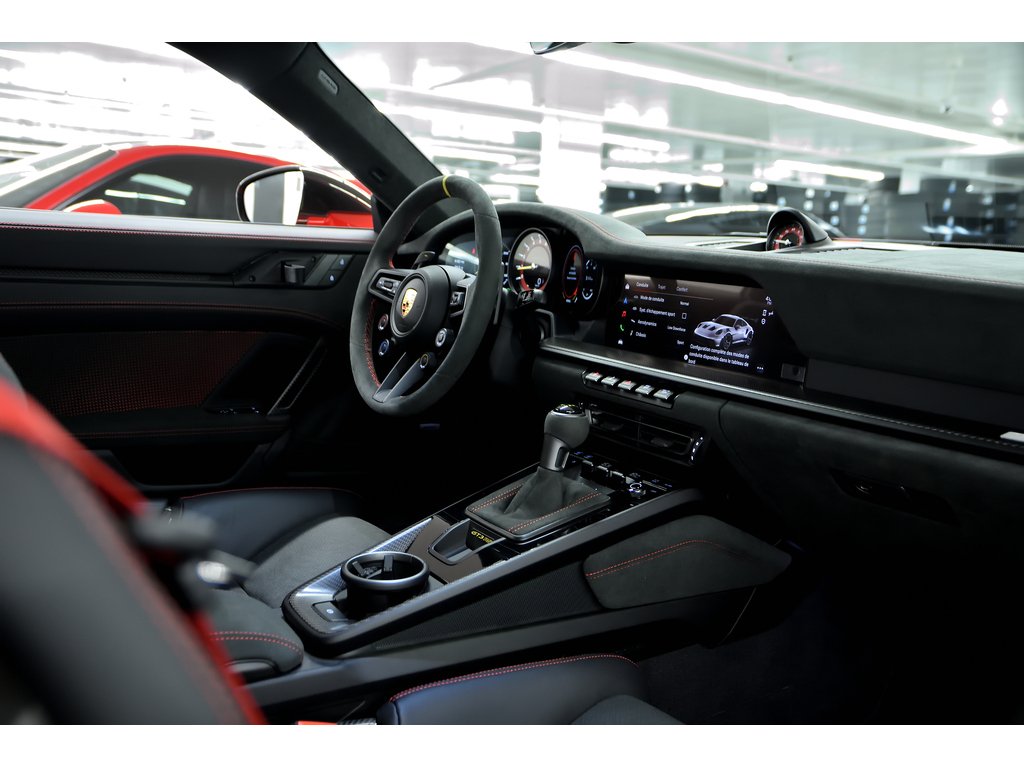 2024 Porsche 911 GT3 RS Coupe / Weissach Package / PCCBs in Laval, Quebec - 37 - w1024h768px