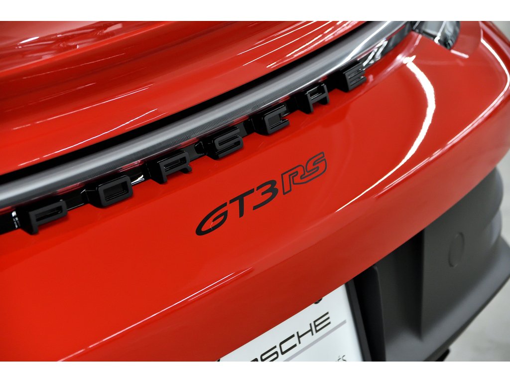 2024 Porsche 911 GT3 RS Coupe / Weissach Package / PCCBs in Laval, Quebec - 46 - w1024h768px