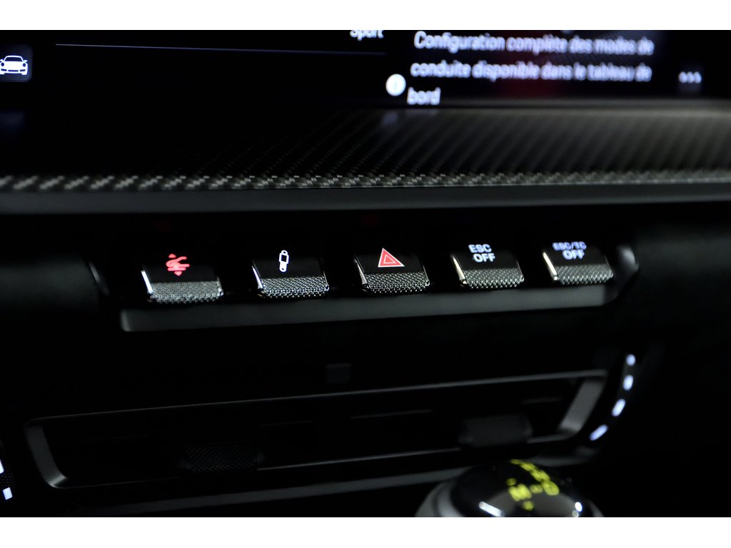 2024 Porsche 911 GT3 RS Coupe / Weissach Package / PCCBs in Laval, Quebec - 28 - w1024h768px