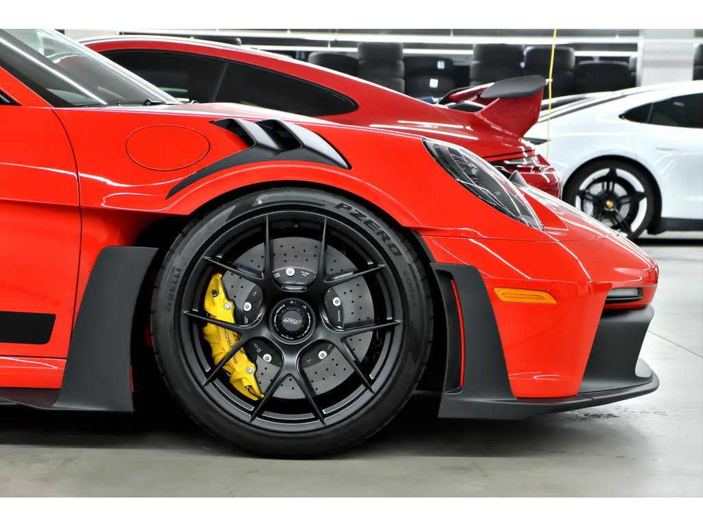 Porsche 911 GT3 RS Coupe / Weissach Package / PCCBs 2024 à Laval, Québec - 11 - w1024h768px