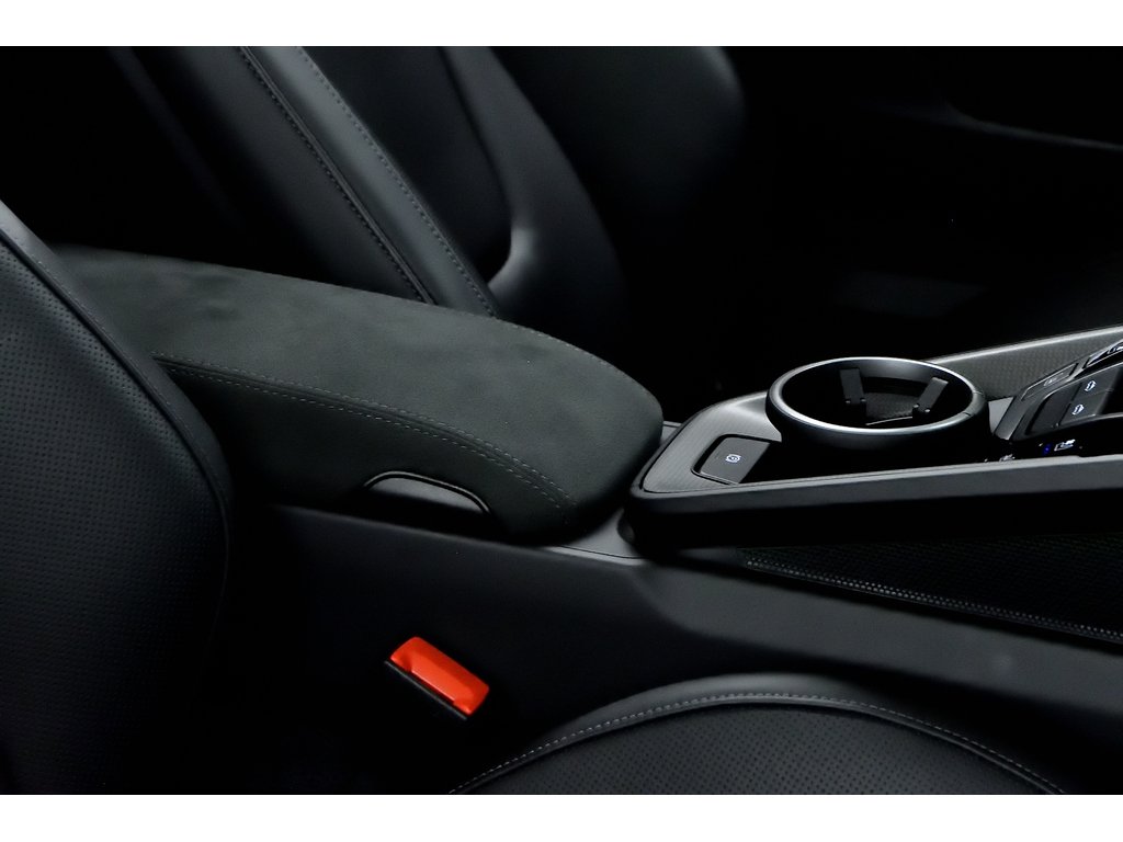 Porsche 911 Targa 4 GTS / Premium Package / PDCC / BOSE 2024 à Laval, Québec - 37 - w1024h768px