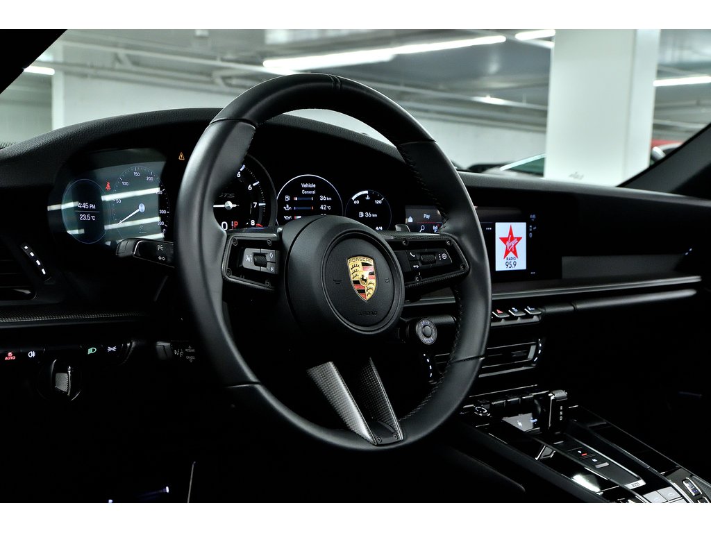 Porsche 911 Targa 4 GTS / Premium Package / PDCC / BOSE 2024 à Laval, Québec - 12 - w1024h768px