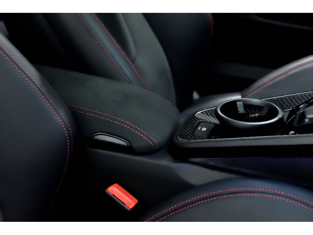 Porsche 911 GT3 / Transmission manuelle / Front Axle Lift 2024 à Laval, Québec - 38 - w1024h768px