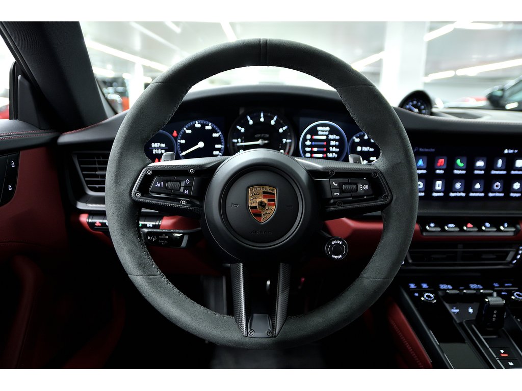 Porsche 911 Carrera GTS Coupe / Premium Package / Front Axle 2024 à Laval, Québec - 18 - w1024h768px