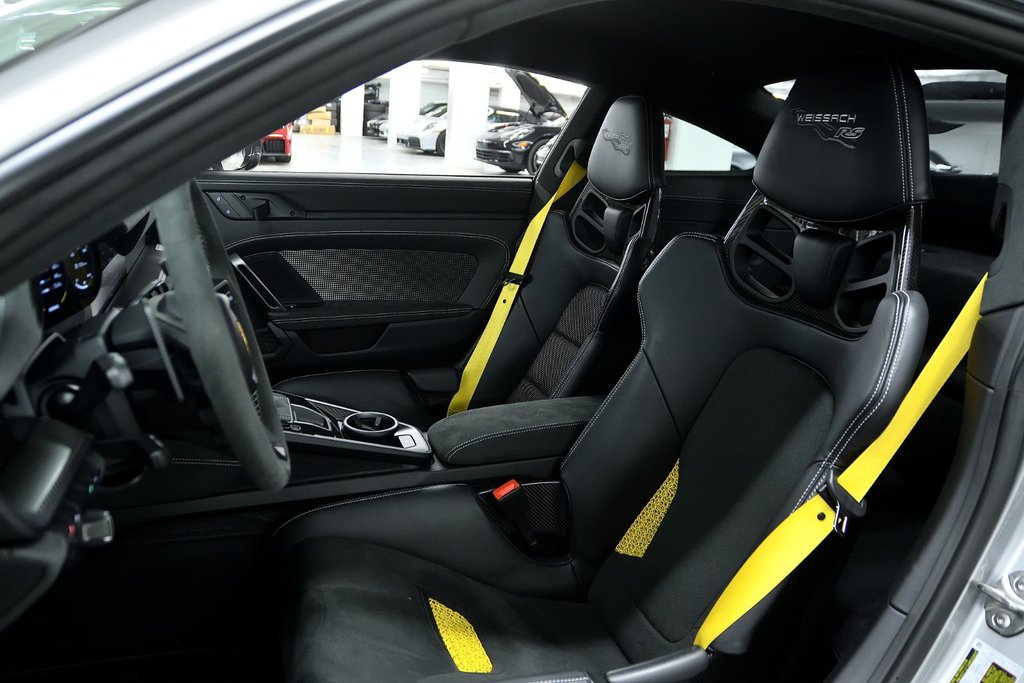 2024 Porsche 911 GT3 RS in Laval, Quebec - 21 - w1024h768px