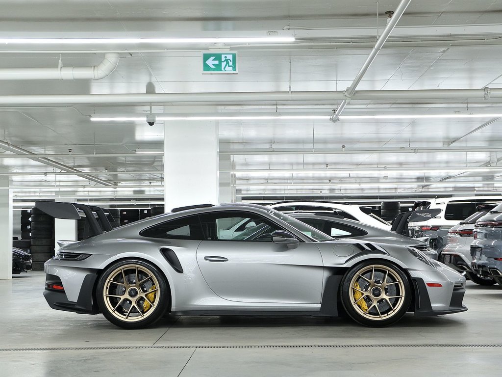2024 Porsche 911 GT3 RS in Laval, Quebec - 2 - w1024h768px