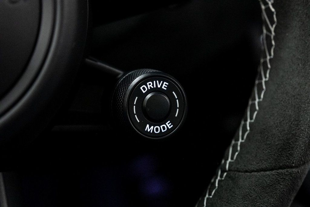Porsche 911  2024 à Laval, Québec - 36 - w1024h768px