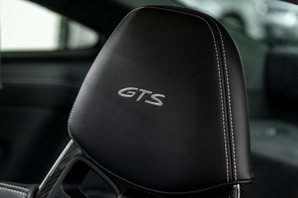 Porsche 911  2024 à Laval, Québec - 37 - w1024h768px