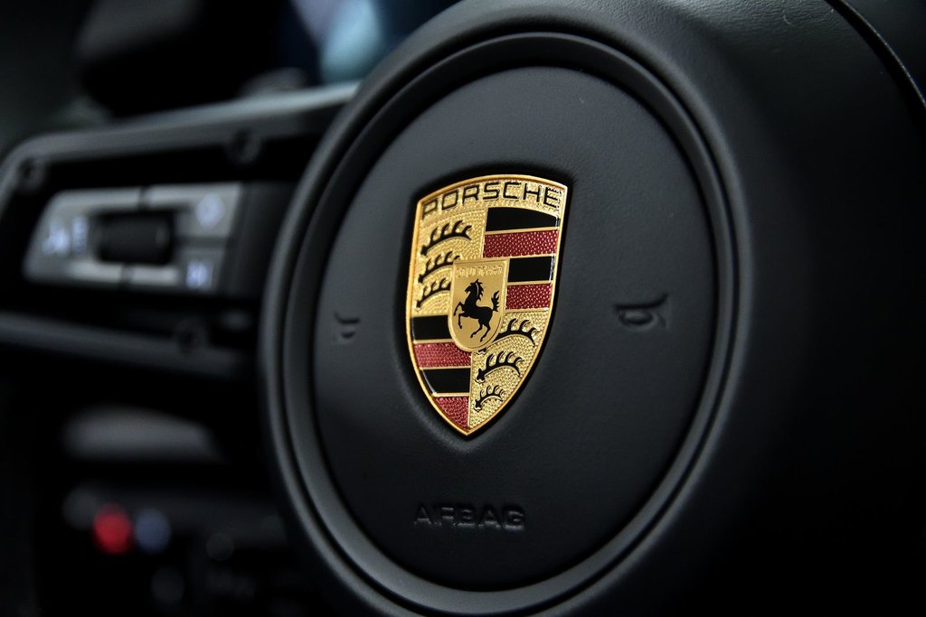 Porsche 911  2024 à Laval, Québec - 22 - w1024h768px