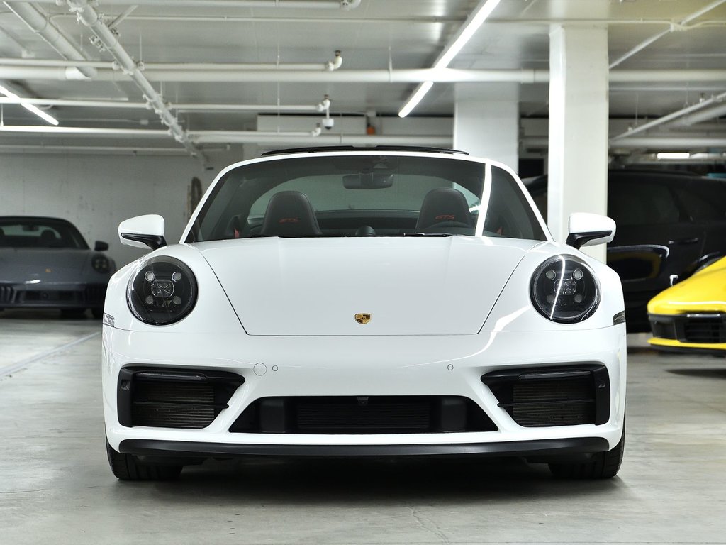 Porsche 911  2024 à Laval, Québec - 5 - w1024h768px