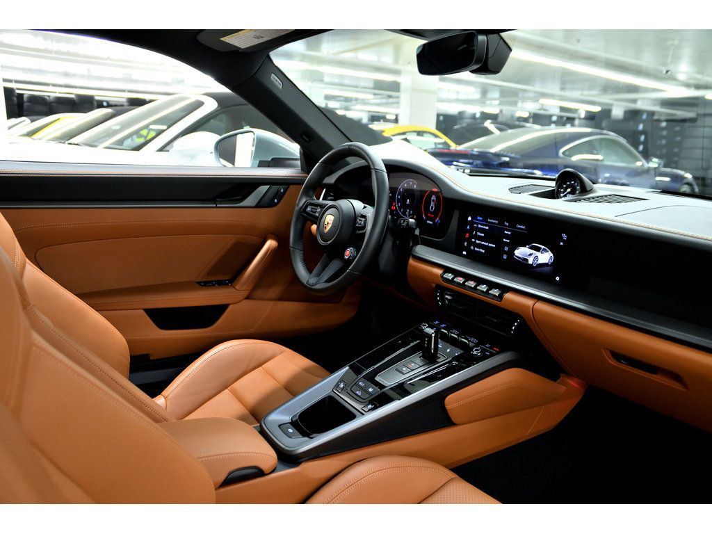 Porsche 911 Carrera Coupe / Aerokit / Sport Package / BOSE 2025 à Laval, Québec - 16 - w1024h768px