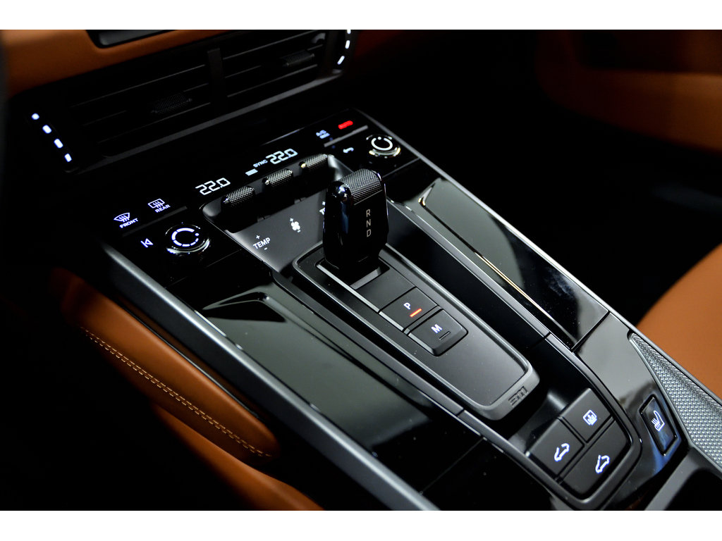 Porsche 911 Carrera Coupe / Aerokit / Sport Package / BOSE 2025 à Laval, Québec - 29 - w1024h768px