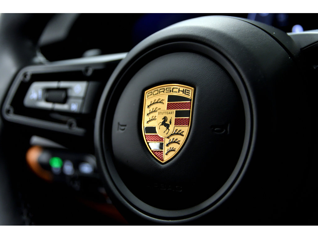 Porsche 911 Carrera Coupe / Aerokit / Sport Package / BOSE 2025 à Laval, Québec - 20 - w1024h768px