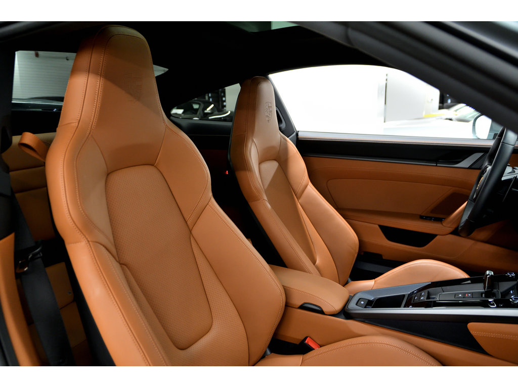 Porsche 911 Carrera Coupe / Aerokit / Sport Package / BOSE 2025 à Laval, Québec - 43 - w1024h768px