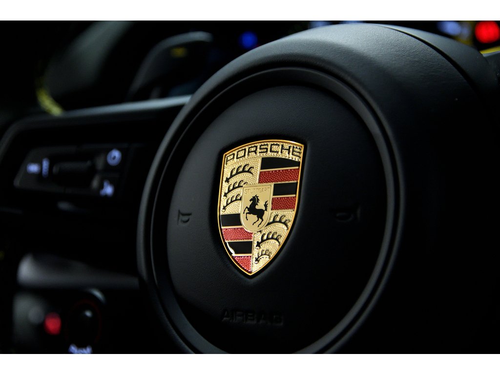 Porsche 911 GT3 RS Coupe / Weissach / PCCBs / 100% Protex 2025 à Laval, Québec - 19 - w1024h768px