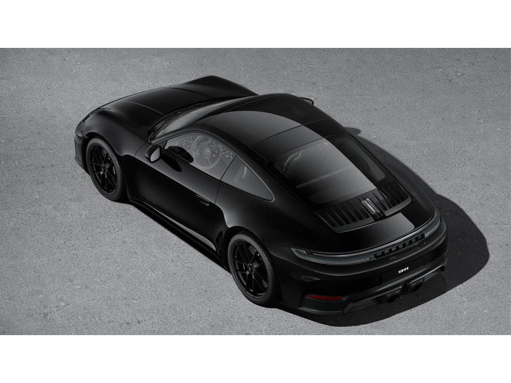 2025 Porsche 911 Carrera GTS Coupe / Premium Package / Burmester in Laval, Quebec - 4 - w1024h768px