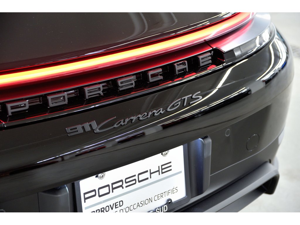 2025 Porsche 911 Carrera GTS Coupe / Premium Package / Burmester in Laval, Quebec - 40 - w1024h768px