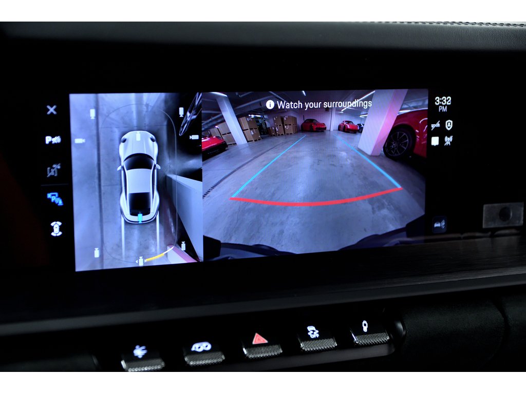 2025 Porsche 911 Carrera GTS Coupe / Premium Package / Burmester in Laval, Quebec - 25 - w1024h768px