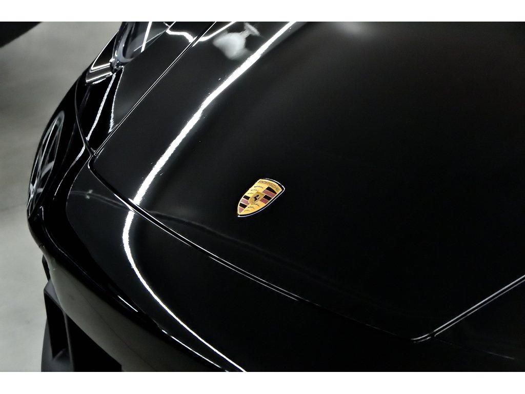 2025 Porsche 911 Carrera GTS Coupe / Premium Package / Burmester in Laval, Quebec - 6 - w1024h768px