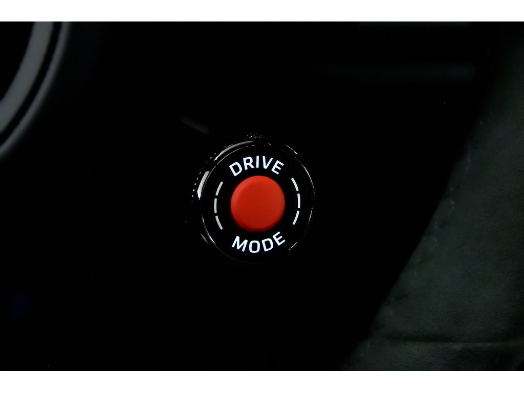 2025 Porsche 911 Carrera GTS Coupe / Premium Package / Burmester in Laval, Quebec - 21 - w1024h768px