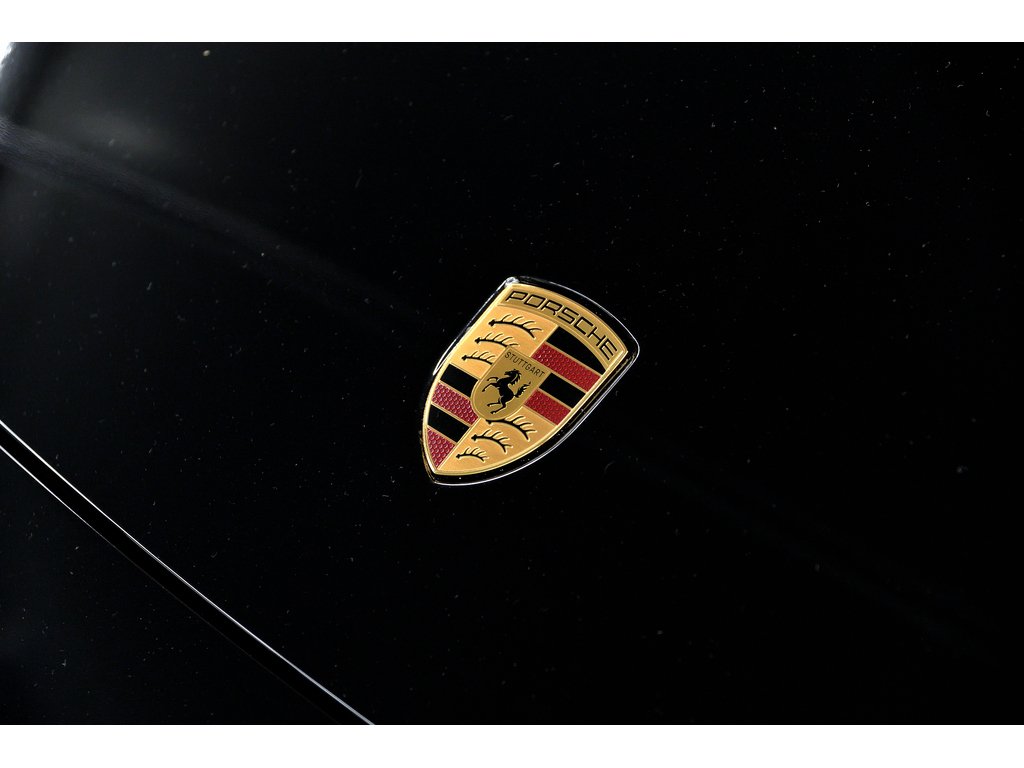2025 Porsche 911 Carrera GTS Coupe / Premium Package / Burmester in Laval, Quebec - 6 - w1024h768px