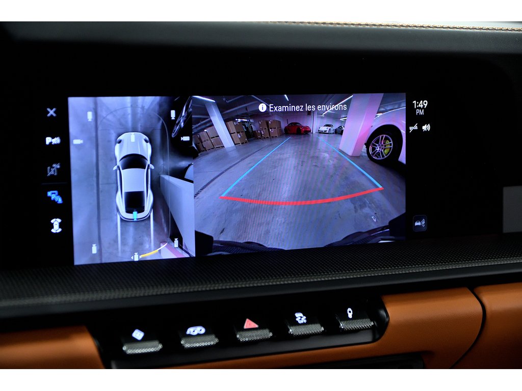 2025 Porsche 911 Carrera 4 GTS Coupe in Laval, Quebec - 31 - w1024h768px