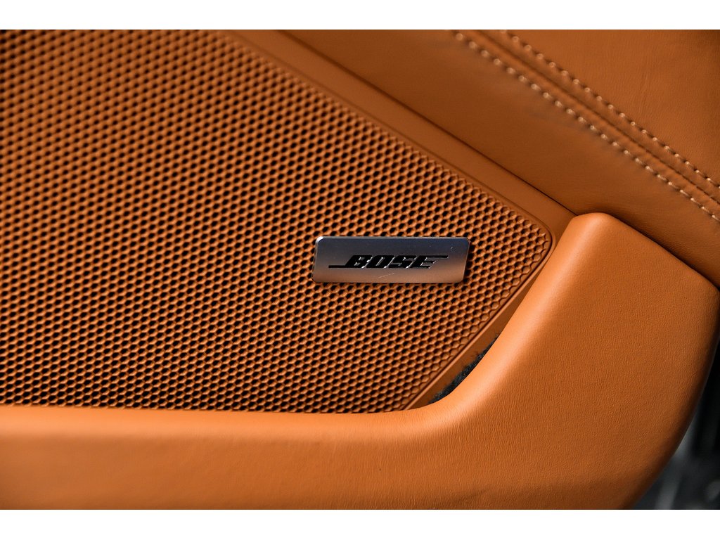 2025 Porsche 911 Carrera 4 GTS Coupe in Laval, Quebec - 40 - w1024h768px