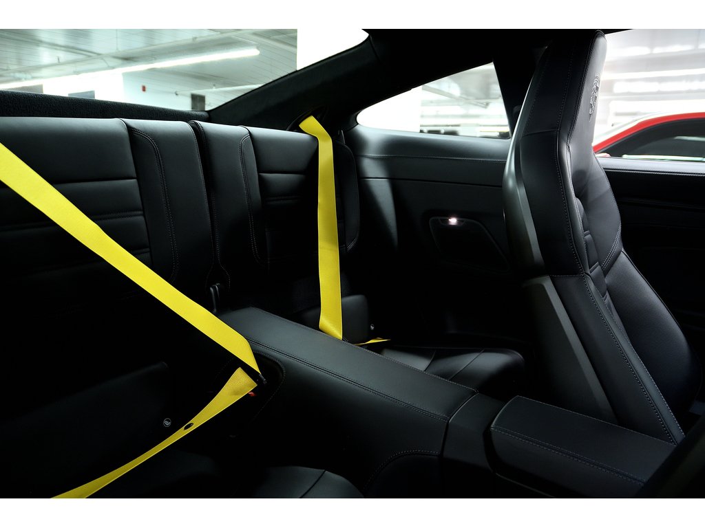 Porsche 911 Carrera 4 GTS Coupe / PCCBs / Front Axle / BOSE 2025 à Laval, Québec - 36 - w1024h768px