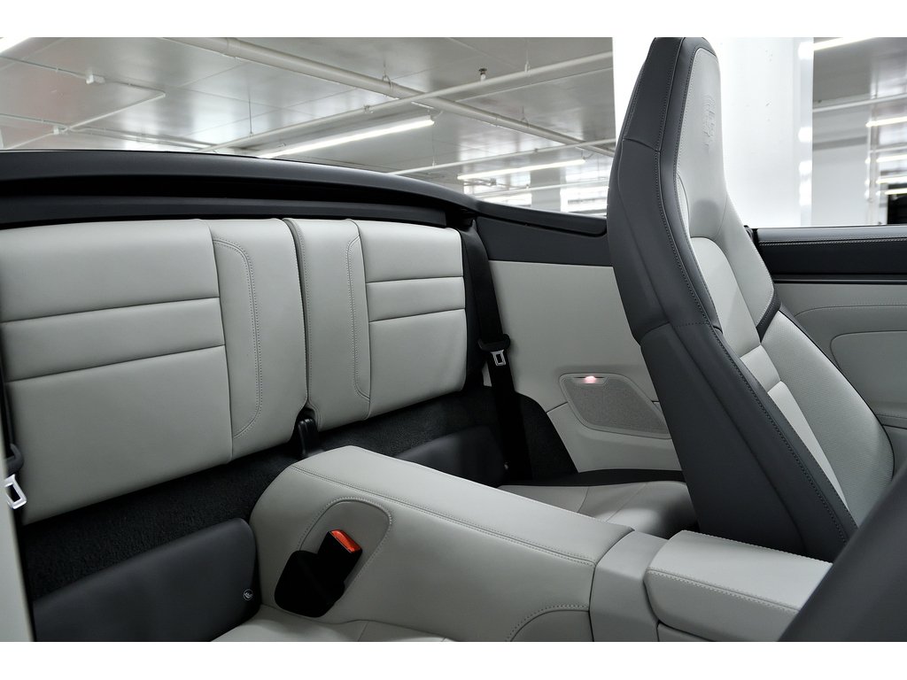 Porsche 911 Carrera Cabriolet / Premium Pack / Adaptive Cruise 2025 à Laval, Québec - 36 - w1024h768px